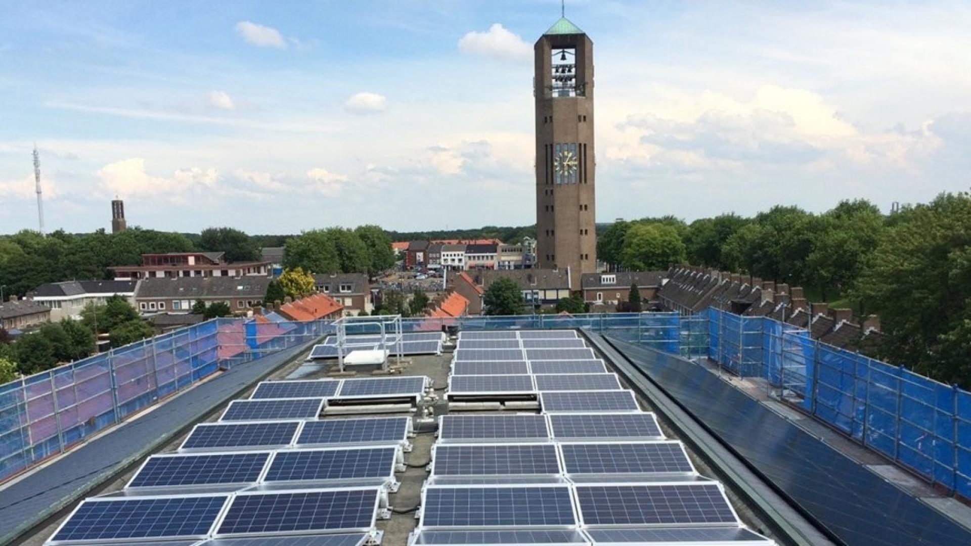 foto dak gemeentehuis.jpg